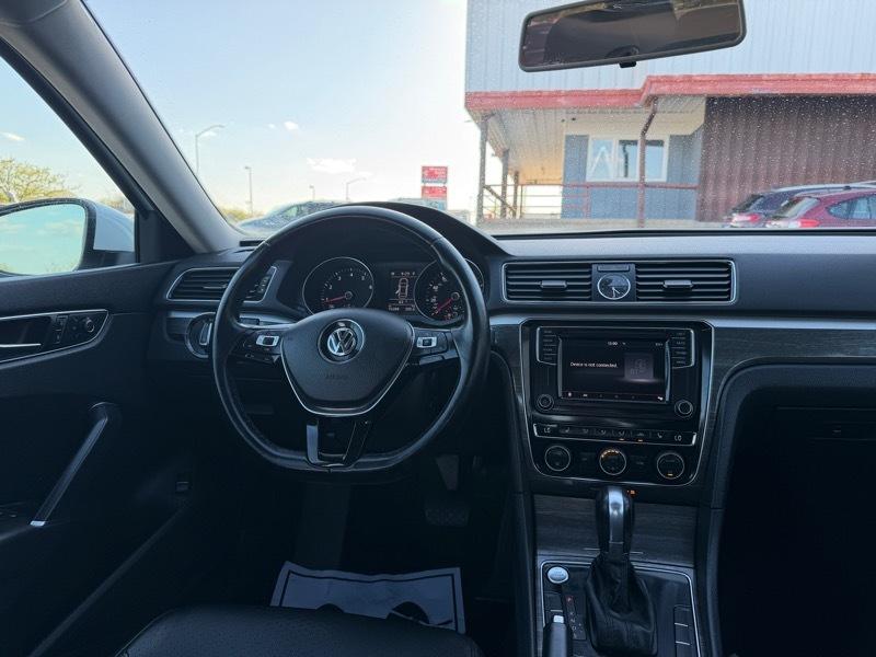 Volkswagen Passat SE 2017