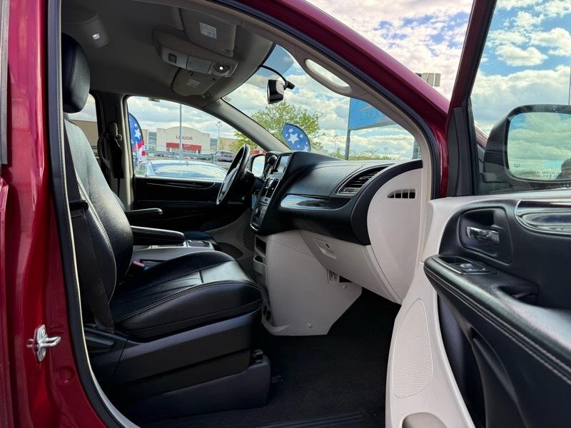 Chrysler Town & Country Touring 2015