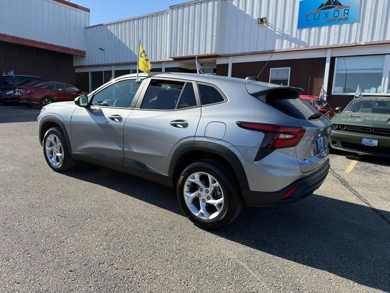 Chevrolet Trax LS 2025
