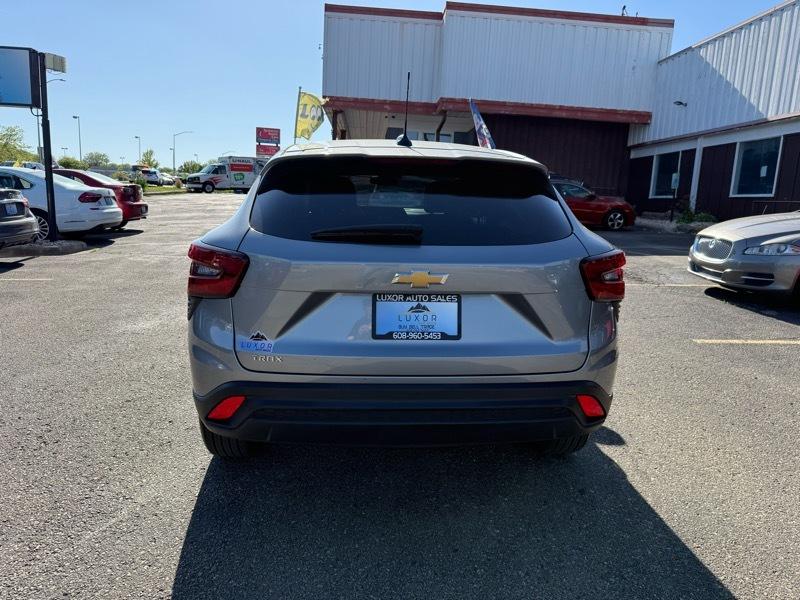 Chevrolet Trax LS 2025