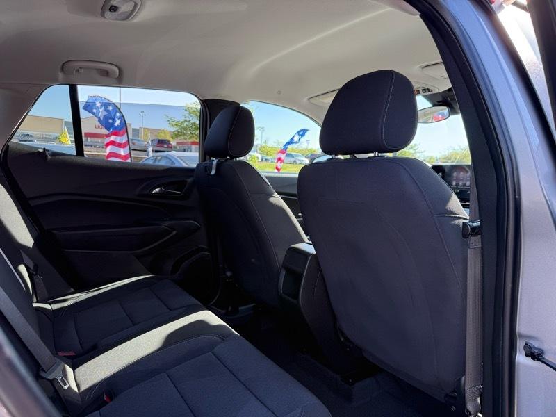 Chevrolet Trax LS 2025