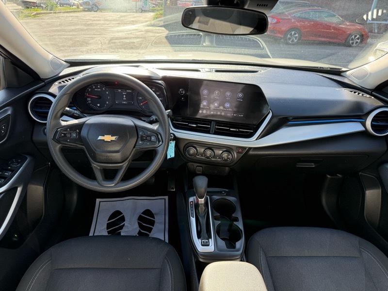 Chevrolet Trax LS 2025