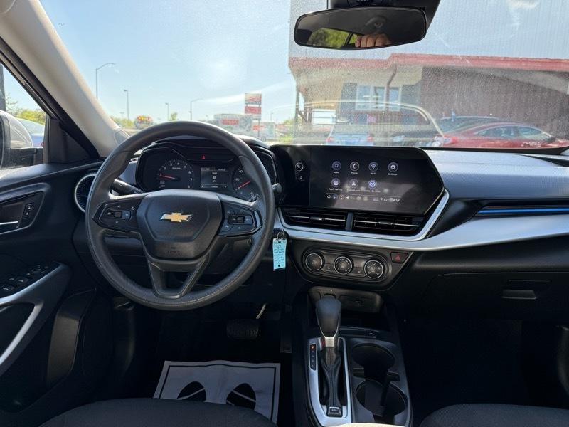 Chevrolet Trax LS 2025