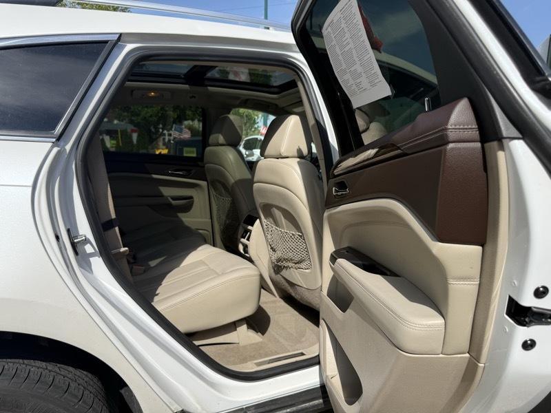 Cadillac SRX AWD Performance Collection 2013