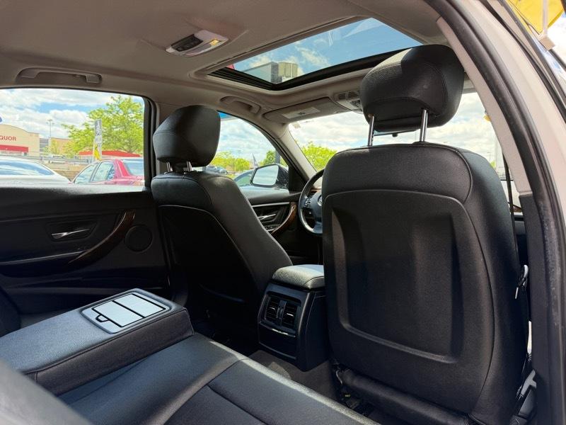 BMW 320i xDrive Base 2015