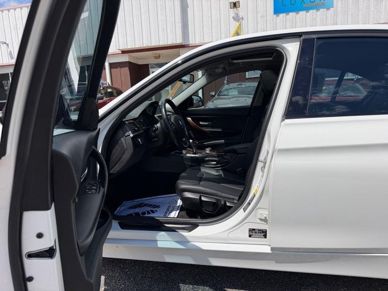 BMW 320i xDrive Base 2015