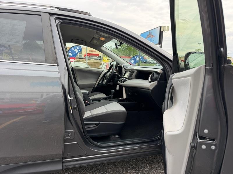 Toyota RAV4 LE 2013