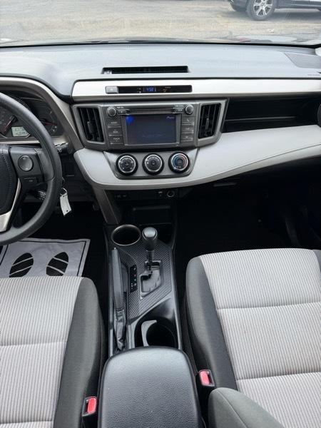 Toyota RAV4 LE 2013