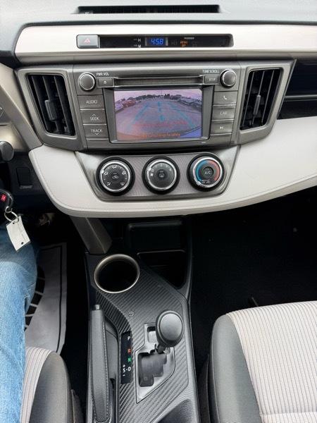 Toyota RAV4 LE 2013