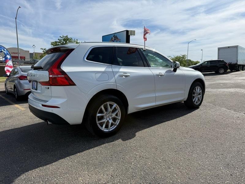 Volvo XC60 T6 Momentum AWD 2021