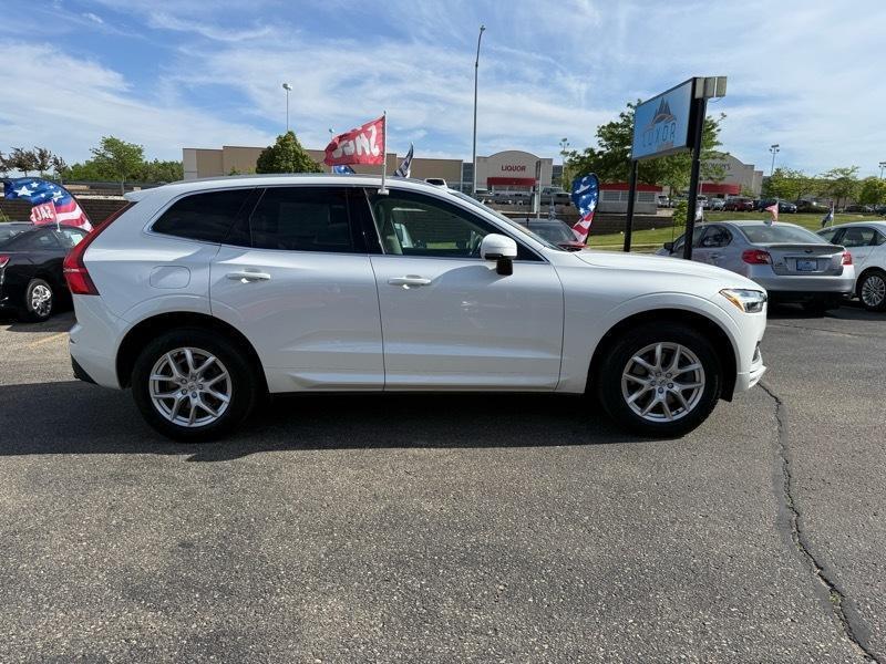 Volvo XC60 T6 Momentum AWD 2021