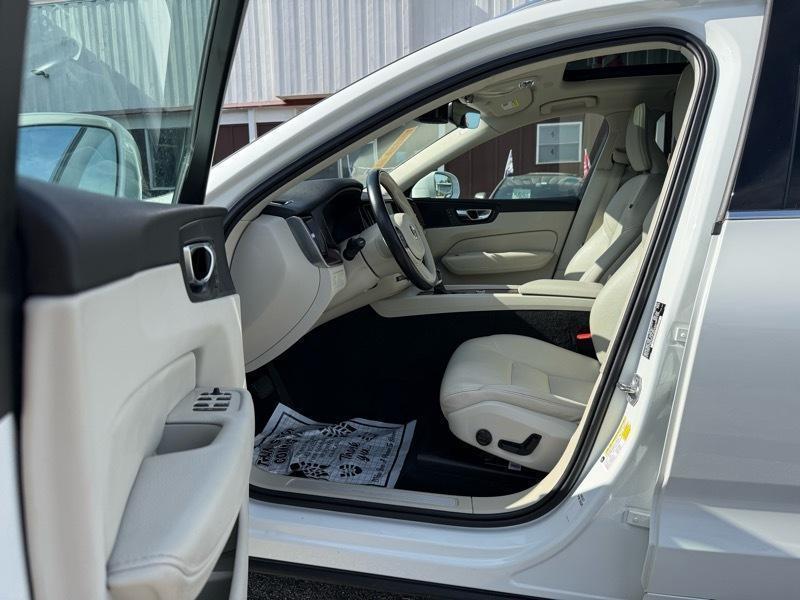 Volvo XC60 T6 Momentum AWD 2021