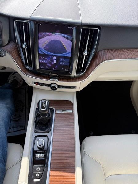 Volvo XC60 T6 Momentum AWD 2021