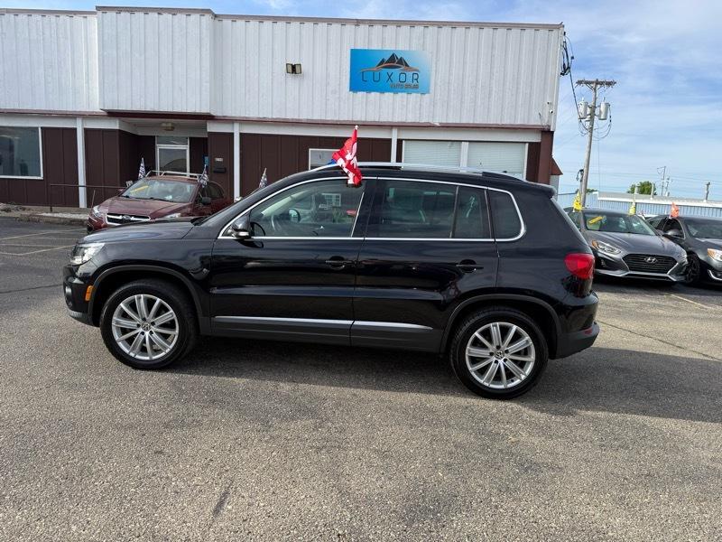 Volkswagen Tiguan S 2016
