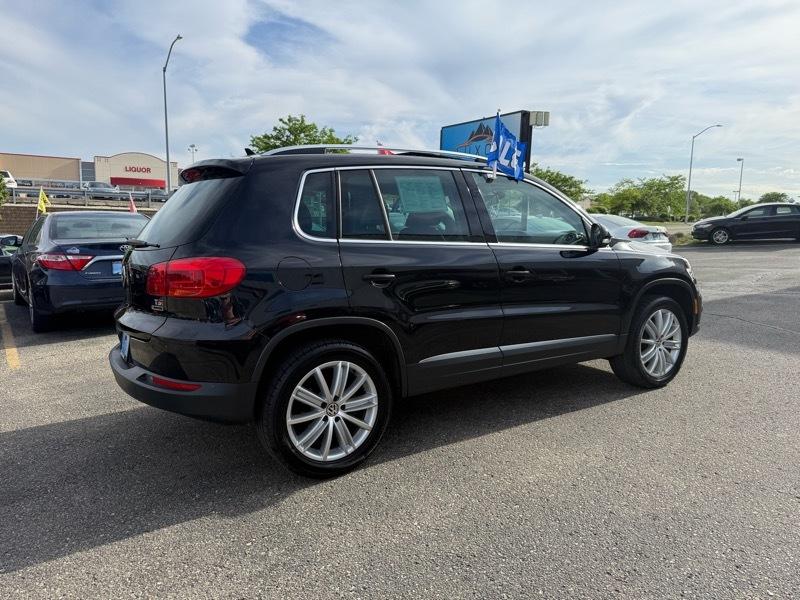 Volkswagen Tiguan S 2016