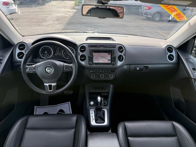Volkswagen Tiguan S 2016