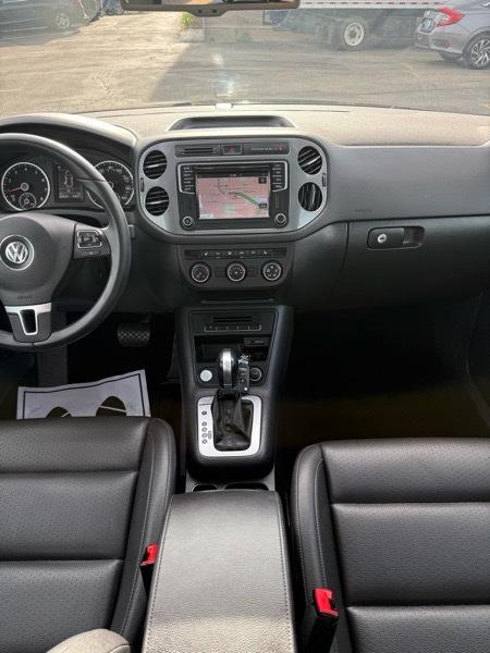 Volkswagen Tiguan S 2016