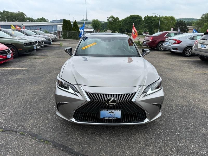 Lexus ES 250 Base 2021