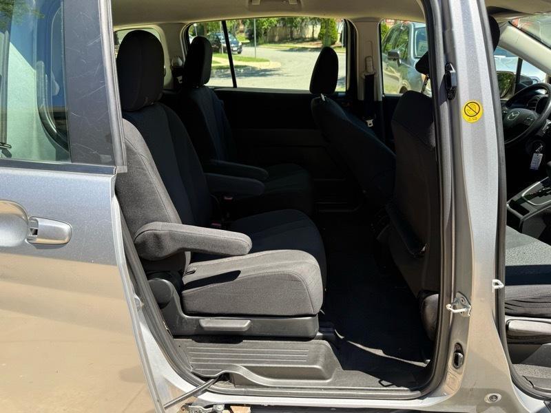 Mazda MAZDA5 Sport 2012