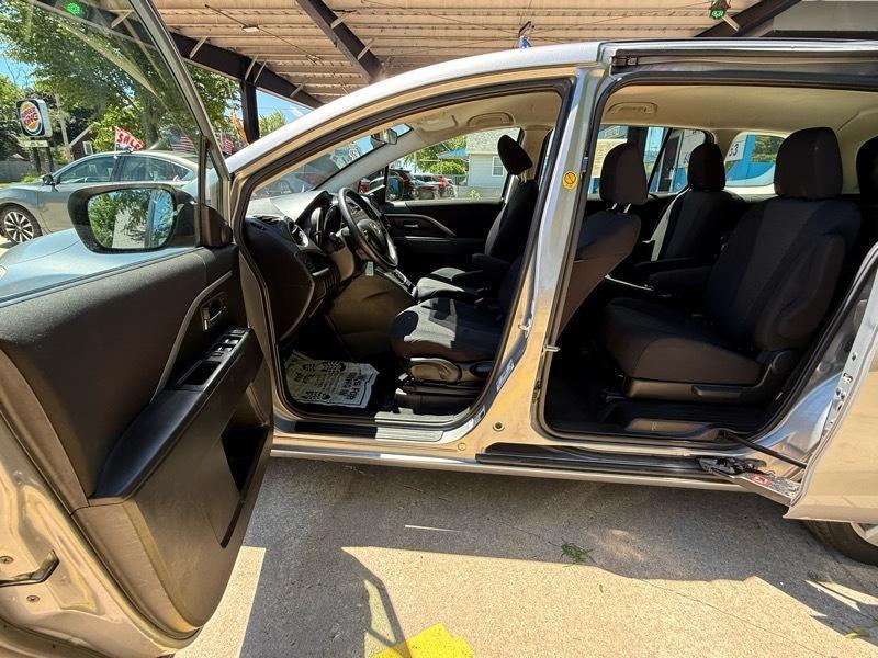 Mazda MAZDA5 Sport 2012
