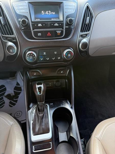 Hyundai Tucson SE 2015