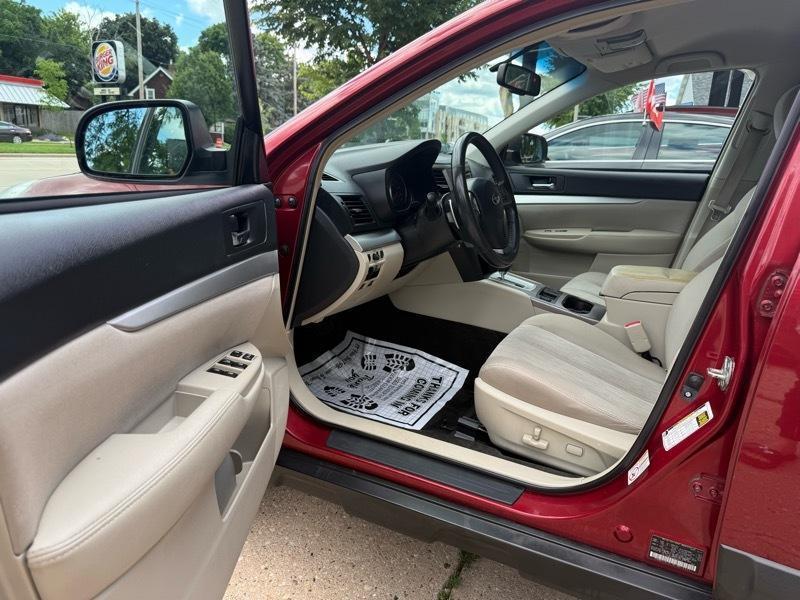 Subaru Outback 2.5i Premium 2013