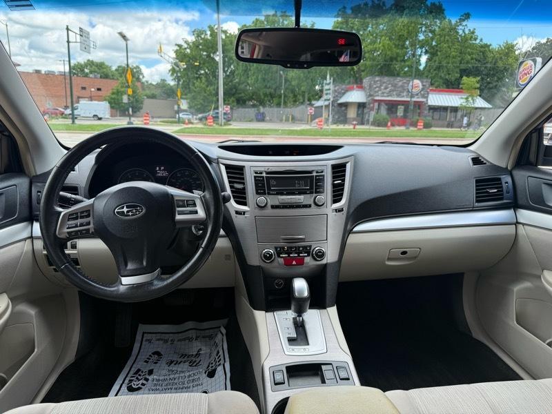 Subaru Outback 2.5i Premium 2013