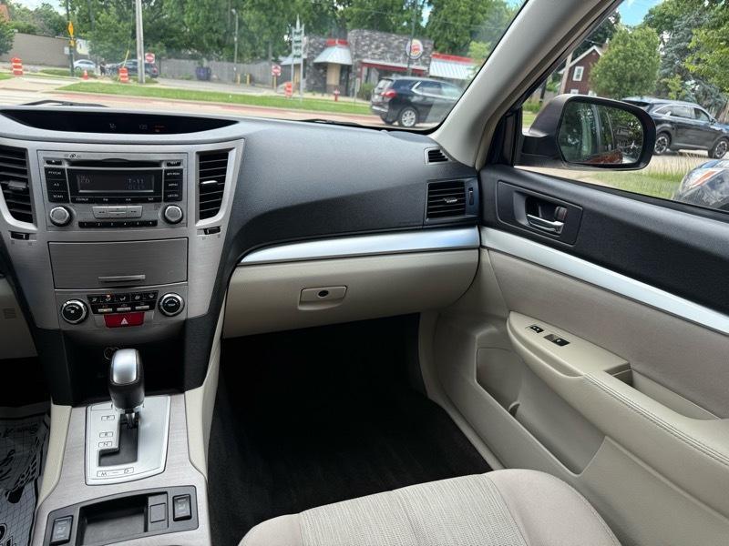 Subaru Outback 2.5i Premium 2013
