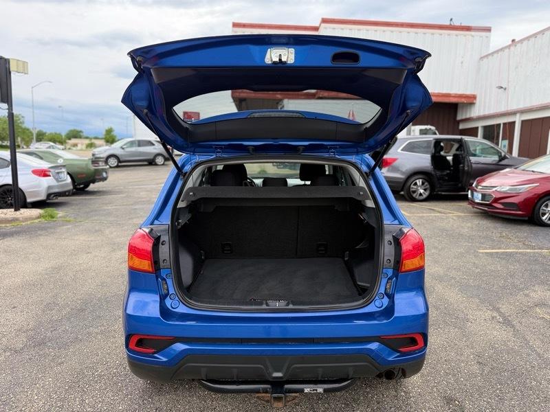 Mitsubishi Outlander ES 2019