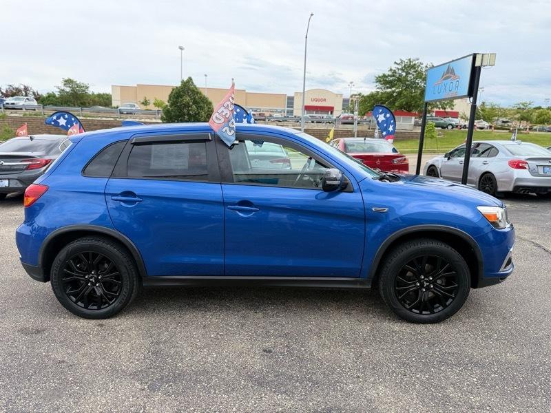 Mitsubishi Outlander ES 2019