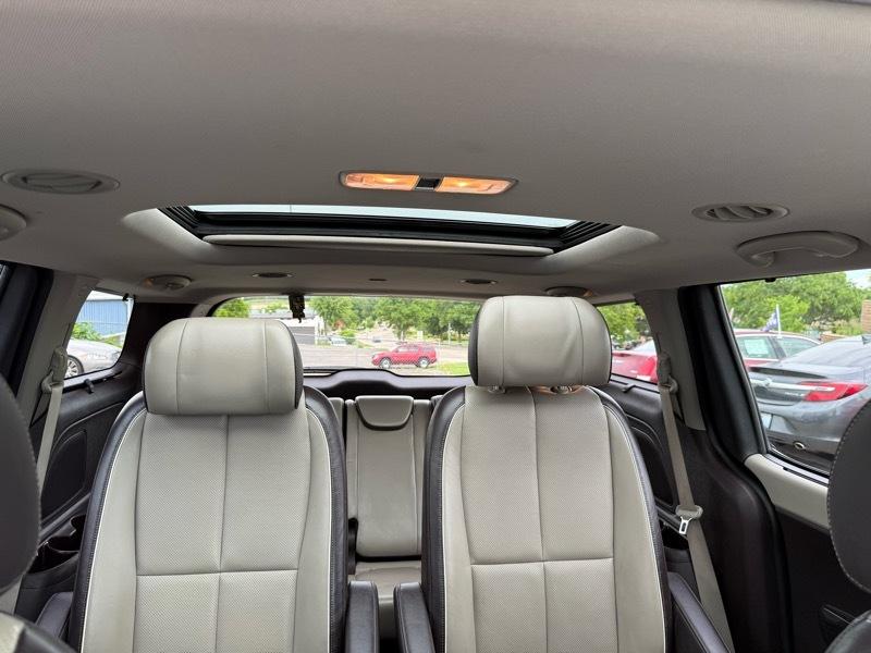 Kia Sedona SX-L FWD 2016