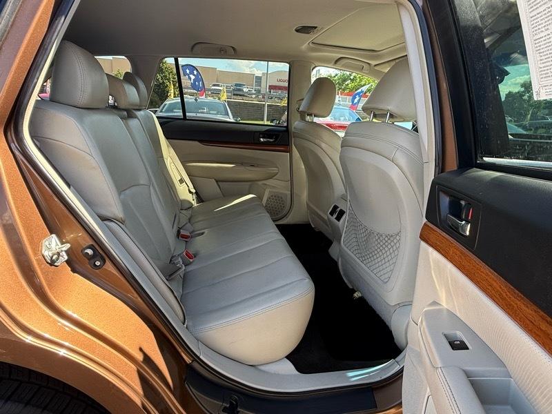 Subaru Outback 2.5i Limited 2013