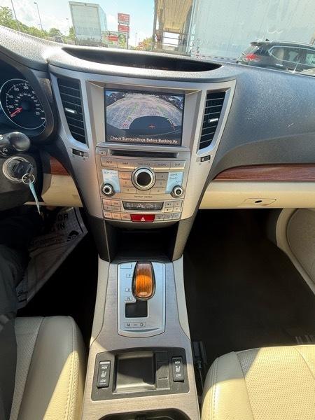 Subaru Outback 2.5i Limited 2013
