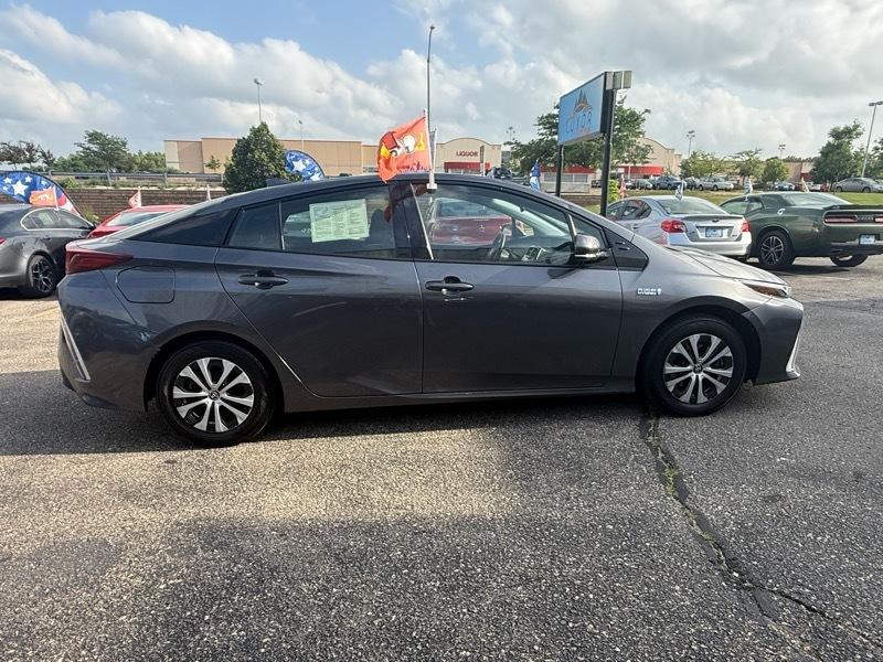 Toyota Prius Prime LE 2020