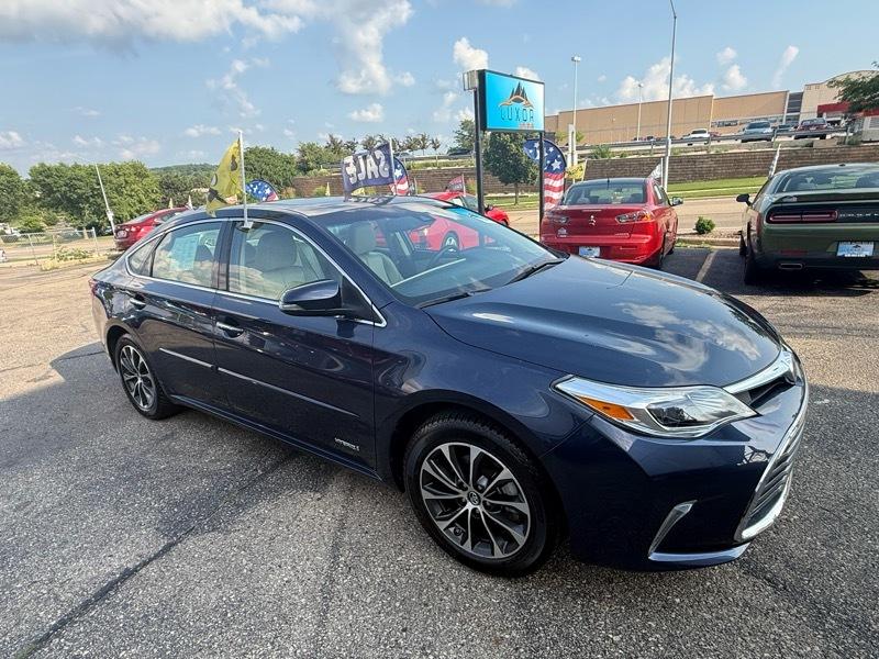 Toyota Avalon Hybrid XLE Premium 2018