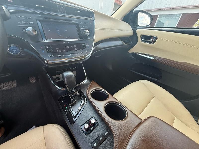 Toyota Avalon Hybrid XLE Premium 2018