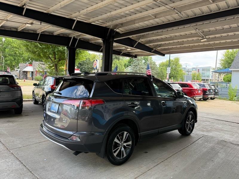 Toyota RAV4 XLE AWD 2018