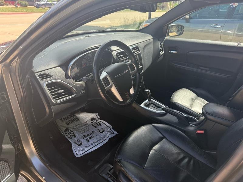 Chrysler 200 Limited 2012