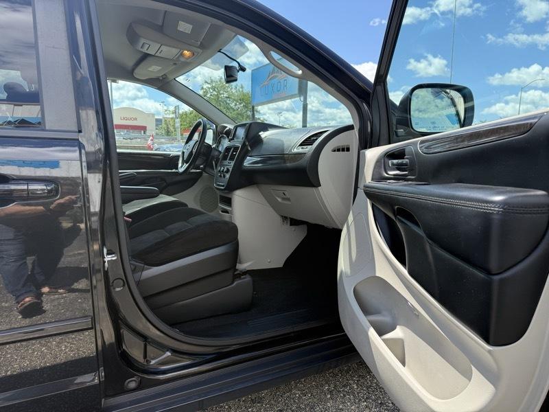 Dodge Grand Caravan SE 2016