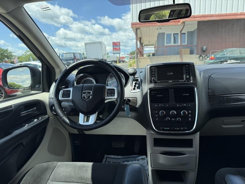 Dodge Grand Caravan SE 2016