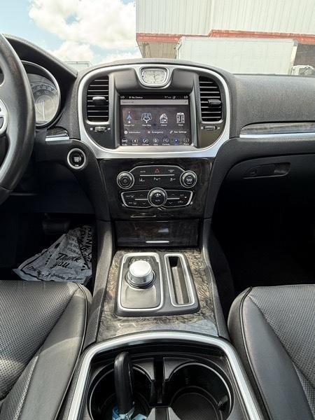 Chrysler 300 Limited AWD 2018
