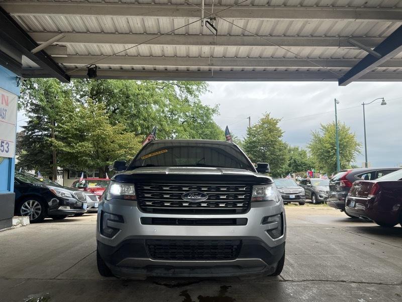 Ford Explorer XLT 4WD 2017