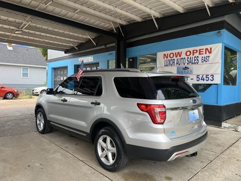 Ford Explorer XLT 4WD 2017