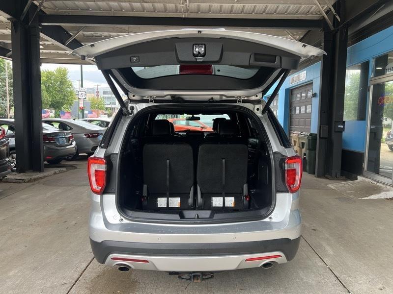 Ford Explorer XLT 4WD 2017