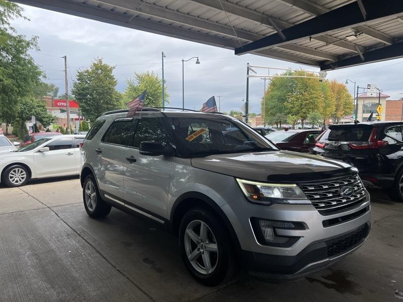 Ford Explorer XLT 4WD 2017