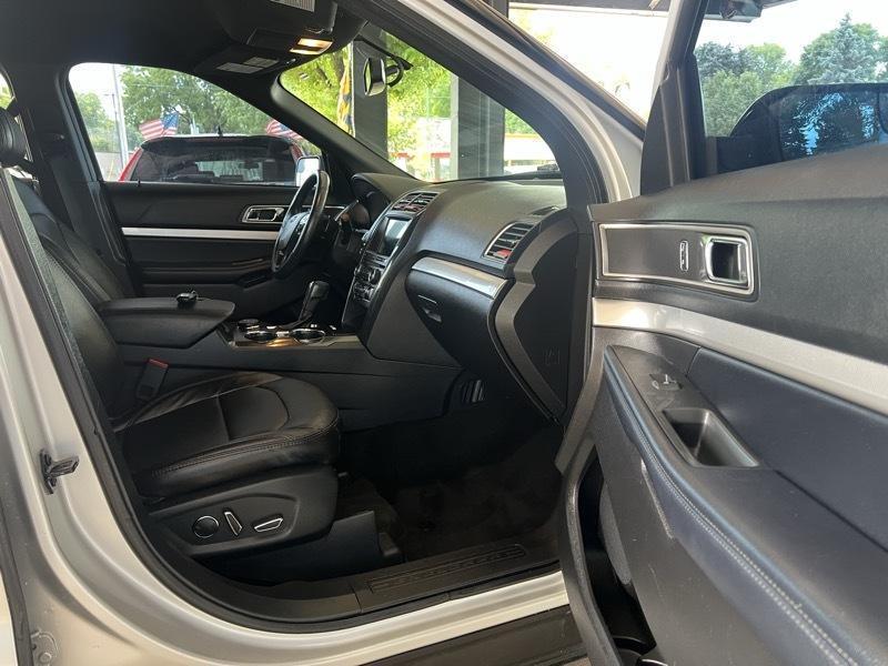 Ford Explorer XLT 4WD 2017