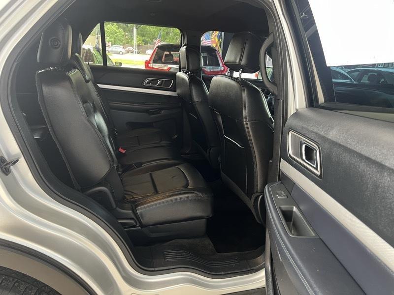 Ford Explorer XLT 4WD 2017