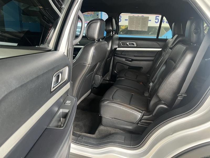 Ford Explorer XLT 4WD 2017