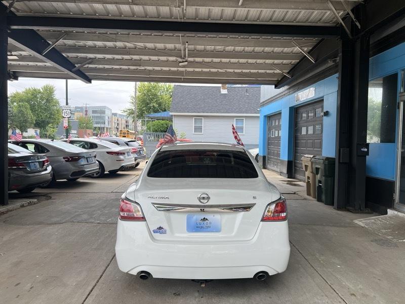 Nissan Altima 2.5 S 2015