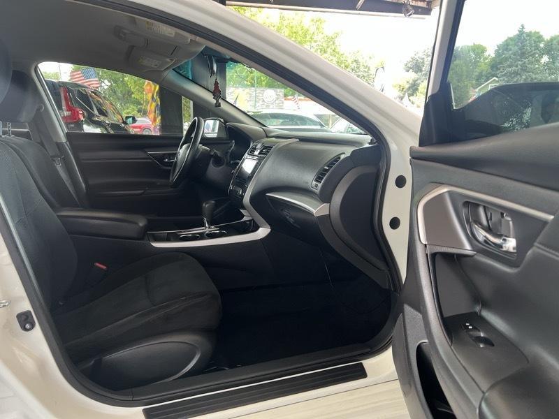 Nissan Altima 2.5 S 2015